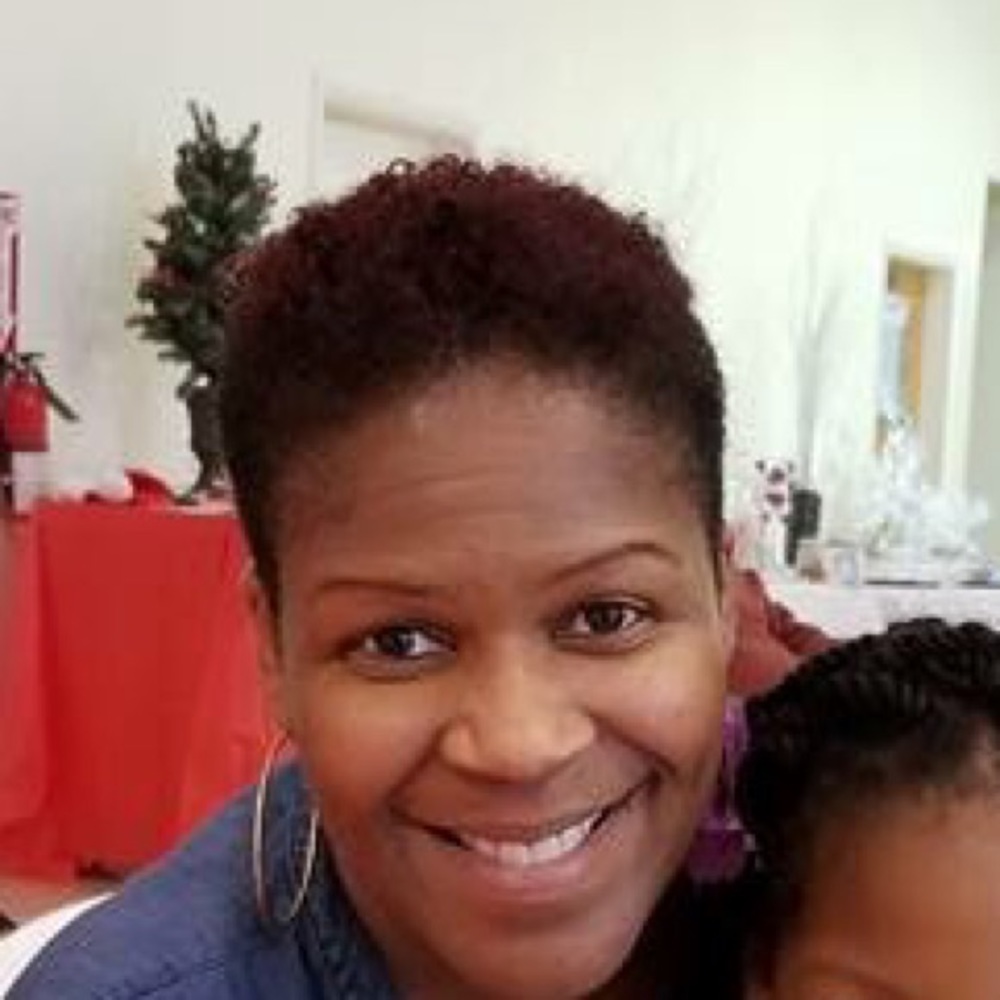 Meet your Posher, Claudine